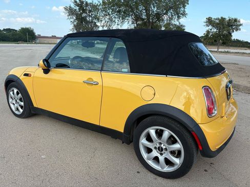 Used 2008 MINI Cooper Convertible FWD image 16