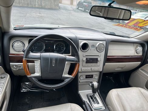 Used 2007 Lincoln MKZ image 13