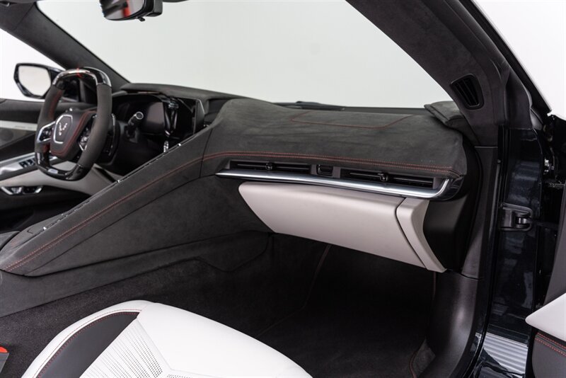 Used 2023 Chevrolet Corvette Z06 RWD image 72