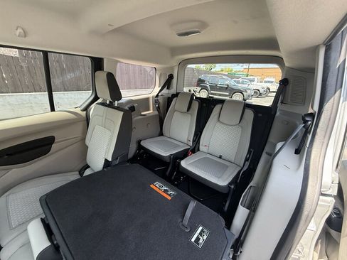 Used 2022 Ford Transit Connect XLT FWD image 31