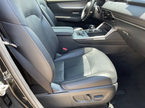 Certified 2025 MAZDA CX-90 3.3 Turbo w/ Preferred Package AWD/4WD image 30