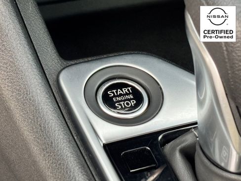 Certified 2025 Nissan Sentra SV image 26