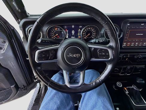 Used 2021 Jeep Wrangler Unlimited Sahara image 26