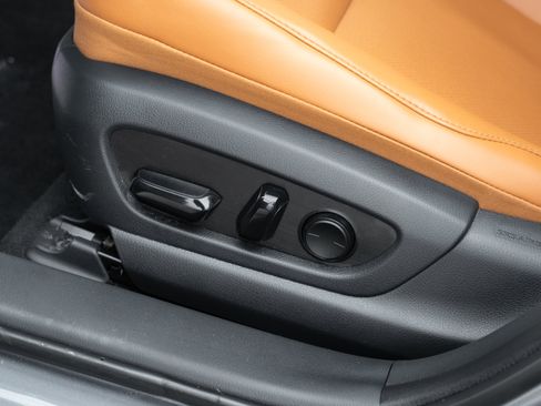 Used 2020 Lexus UX 250h w/ Premium Package image 21