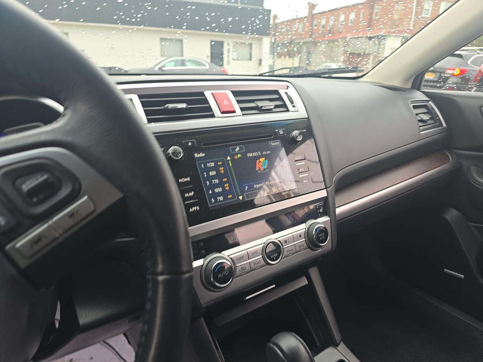 Used 2017 Subaru Outback 2.5i Limited AWD/4WD image 8