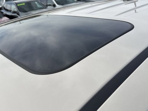 New 2026 GMC Canyon Denali image 15