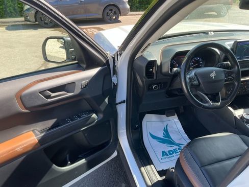 Used 2023 Ford Bronco Sport Outer Banks w/ Tech Package AWD/4WD image 10
