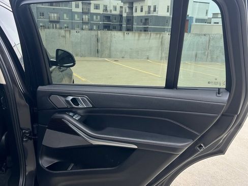 Used 2019 BMW X7 xDrive40i w/ Premium Package image 19