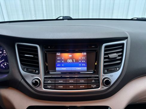 Used 2016 Hyundai Tucson SE w/ Option Group 02 image 23