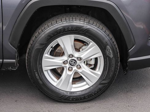 Certified 2020 Toyota RAV4 XLE w/ Carpet Mat Package FWD image 11