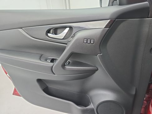 Used 2019 Nissan Rogue SL w/ Premium Package AWD/4WD image 27