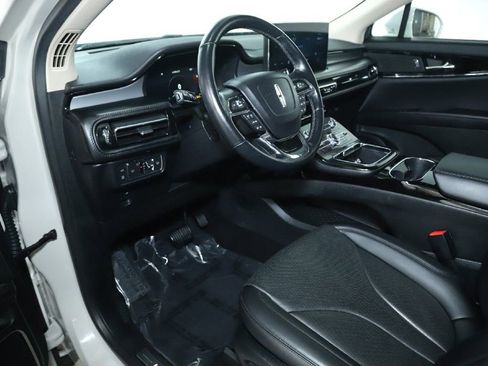 Used 2022 Lincoln Nautilus Reserve image 18