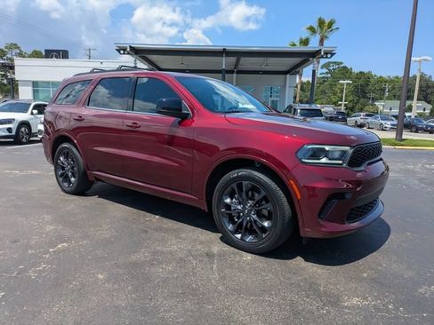 Used 2024 Dodge Durango GT w/ Blacktop Package RWD image 3