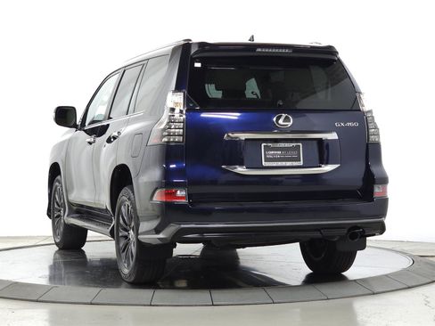 Used 2023 Lexus GX 460 Premium w/ Accessory Package AWD/4WD image 6