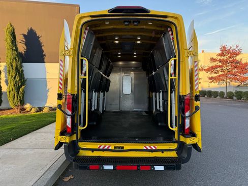 Used 2019 Ford Transit 250 148 High Roof Extended image 5