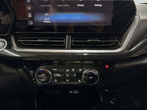 Used 2025 Chevrolet Trax ACTIV w/ Driver Confidence Package FWD image 55