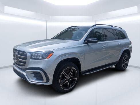 Certified 2025 Mercedes-Benz GLS 450 4MATIC w/ AMG Line Exterior image 34
