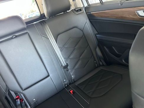 New 2026 Volkswagen Atlas SE image 14