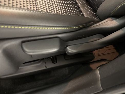 Used 2024 Chevrolet Trax LT w/ Driver Confidence Package image 25