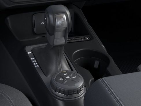 New 2025 Ford Bronco Outer Banks AWD/4WD image 18