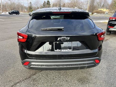 New 2026 Chevrolet Trax LS w/ LS Convenience Package image 4