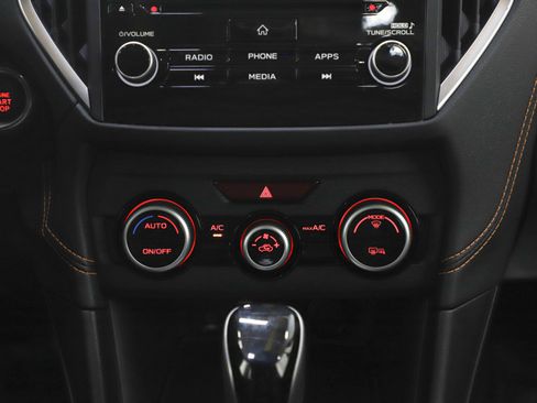 Used 2021 Subaru Crosstrek 2.0i Premium w/ Moonroof Package image 15