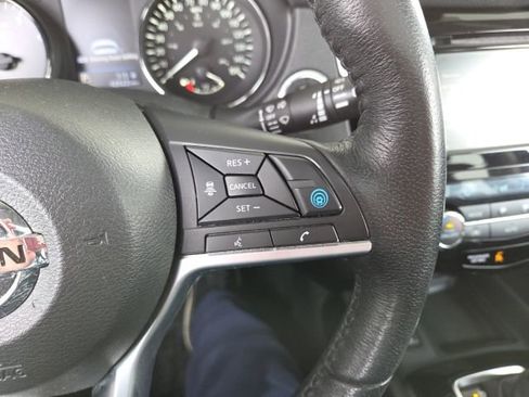 Used 2020 Nissan Rogue SV image 51