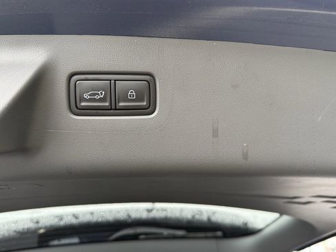 Used 2025 Hyundai Santa Fe SEL image 12