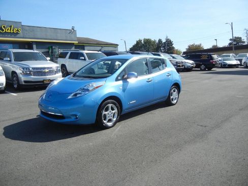 Used 2012 Nissan Leaf SL w/ Protection Pkg image 2