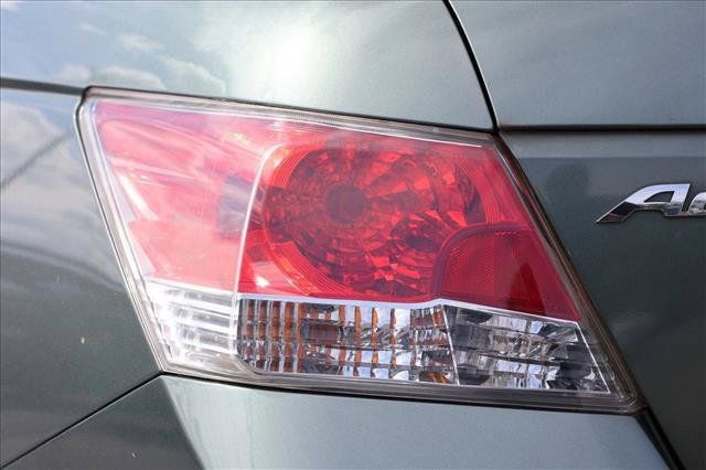 Used 2010 Honda Accord EX-L image 11