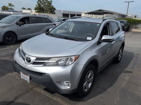 Used 2015 Toyota RAV4 XLE image 2