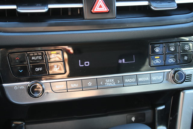 Used 2024 Kia Seltos SX w/ SX Sunroof Package AWD/4WD image 9
