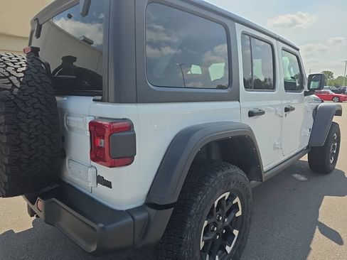 Used 2024 Jeep Wrangler Unlimited Rubicon 4xe AWD/4WD image 5