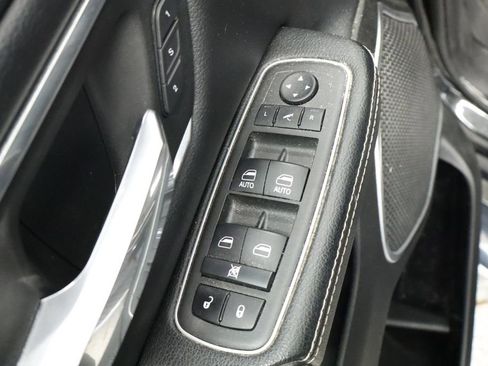 Used 2022 RAM 1500 Laramie AWD/4WD image 35