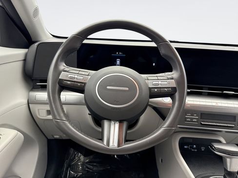 Used 2024 Hyundai Kona SEL image 12