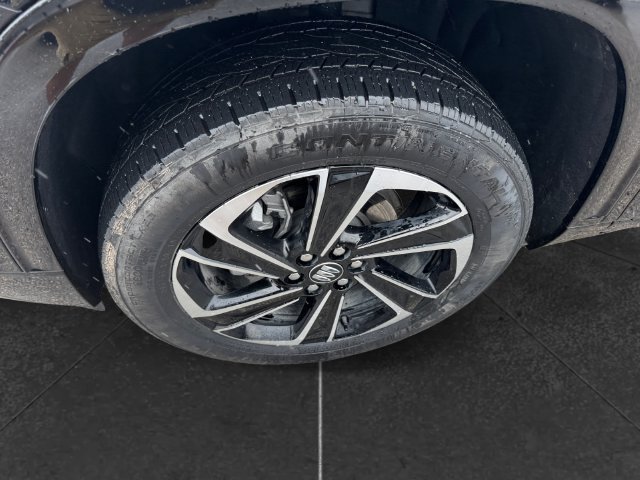 Used 2025 Buick Enclave Sport Touring FWD image 9