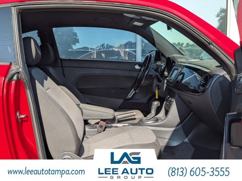 Used 2018 Volkswagen Beetle 2.0T S image 13