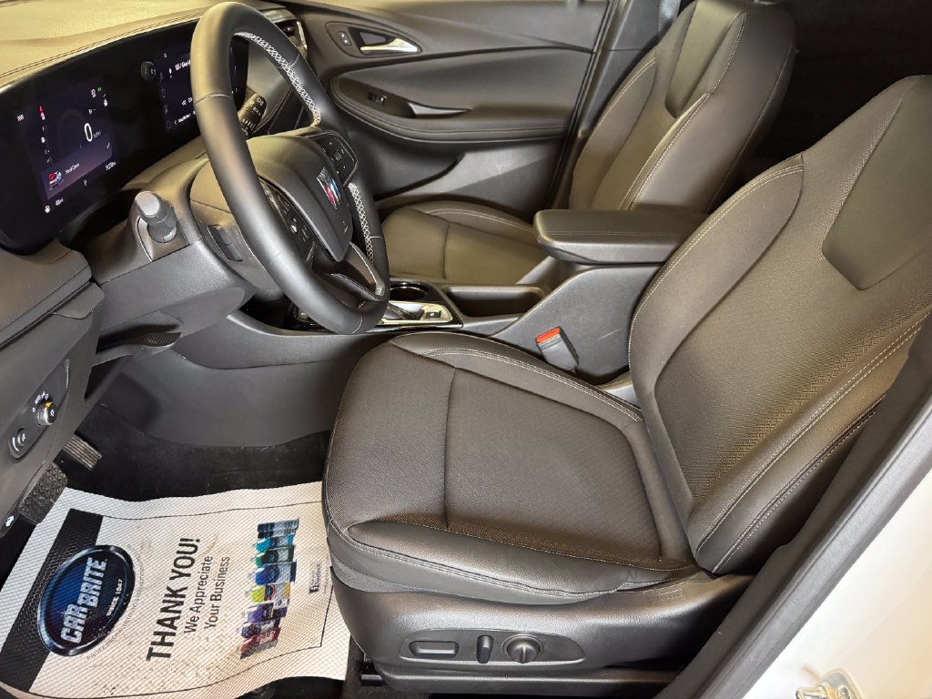 Used 2024 Buick Encore GX Preferred w/ Comfort Package FWD image 19