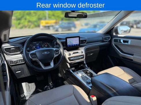 Used 2023 Ford Explorer XLT w/ Equipment Group 202A AWD/4WD image 26