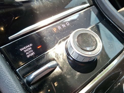Used 2023 Jeep Grand Cherokee Limited AWD/4WD image 15