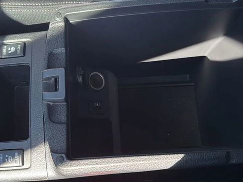 Used 2020 Nissan Rogue SV image 29