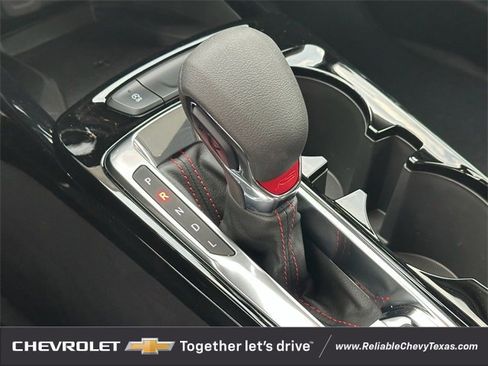 New 2026 Chevrolet Trax RS w/ Sunroof Package image 23