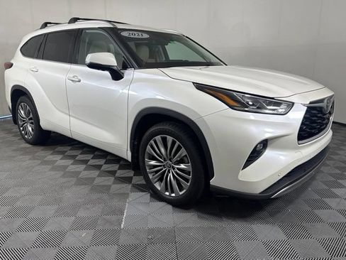 Used 2021 Toyota Highlander Platinum AWD/4WD image 10