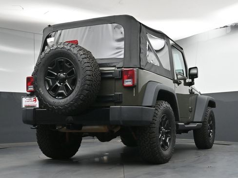 Used 2015 Jeep Wrangler Sport image 23