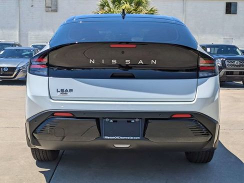 New 2026 Nissan Leaf SV+ FWD image 7