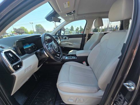 Used 2023 Kia Sorento SX Prestige AWD/4WD image 21