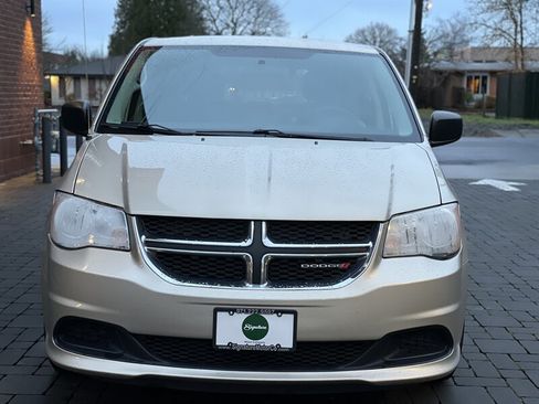 Used 2015 Dodge Grand Caravan SE w/ Quick Order Package 29E SE FWD image 6