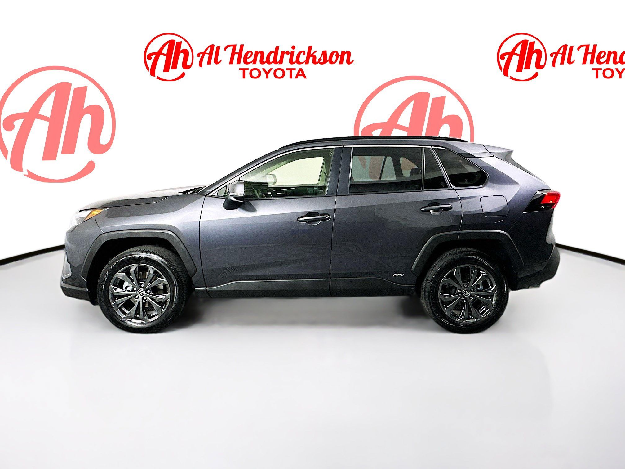 Used 2024 Toyota RAV4 XLE Premium w/ Weather Package AWD/4WD image 6