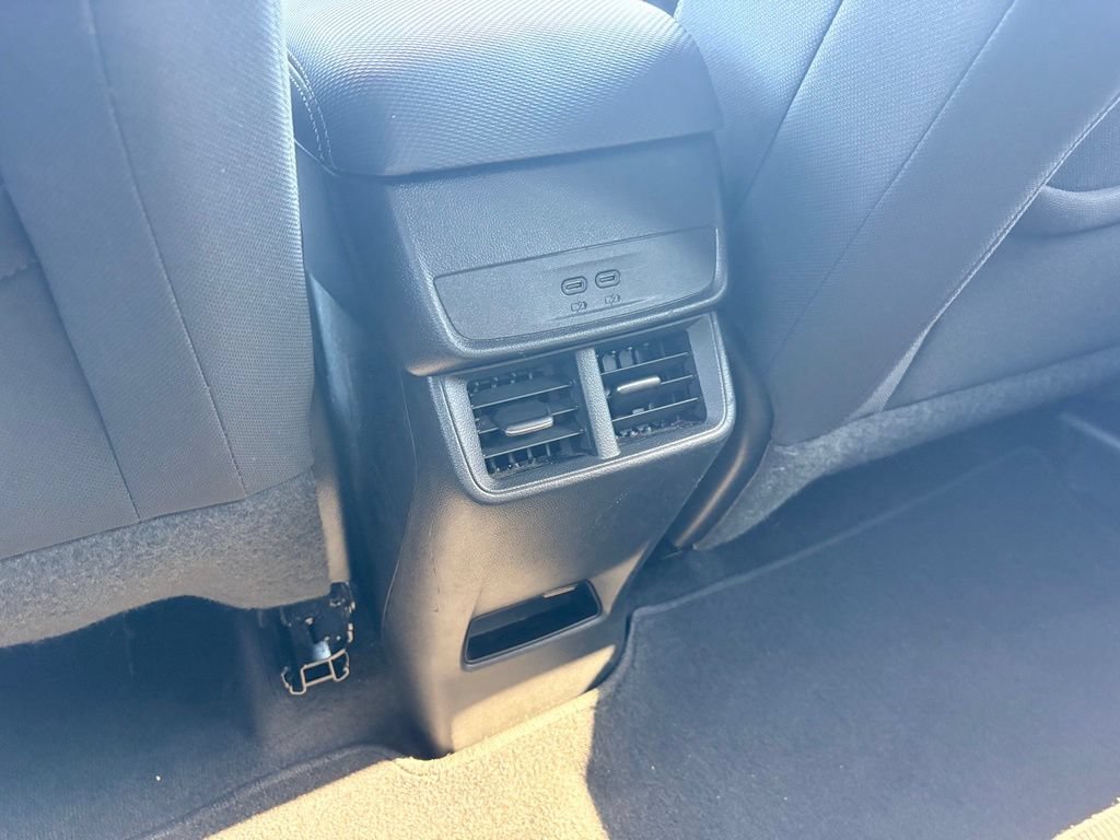 Used 2025 Chevrolet Equinox LT FWD image 28