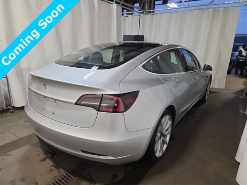 Used 2018 Tesla Model 3 Long Range image 6